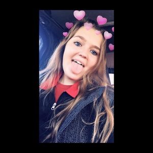 Meet your Posher, Carly